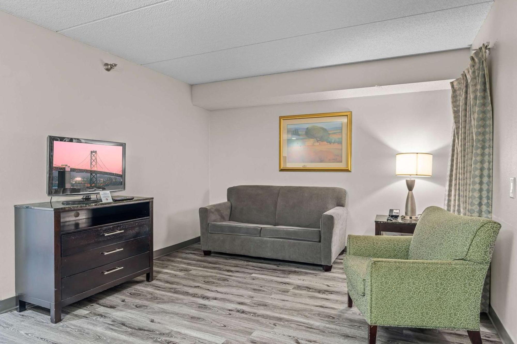 Quality & Mall Of America - Msp Airport 3*