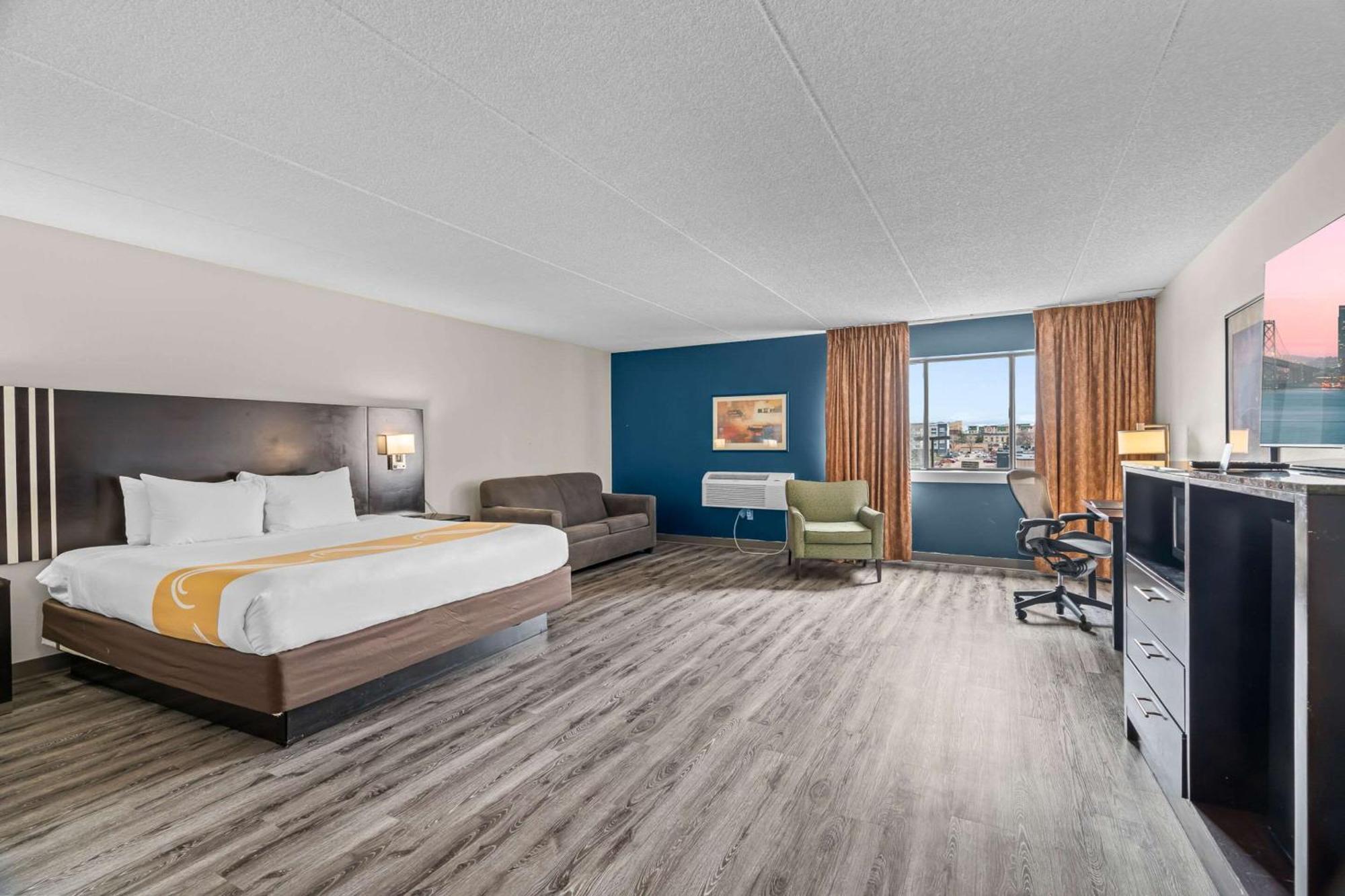 Quality & Mall Of America - Msp Airport Hotel 3*