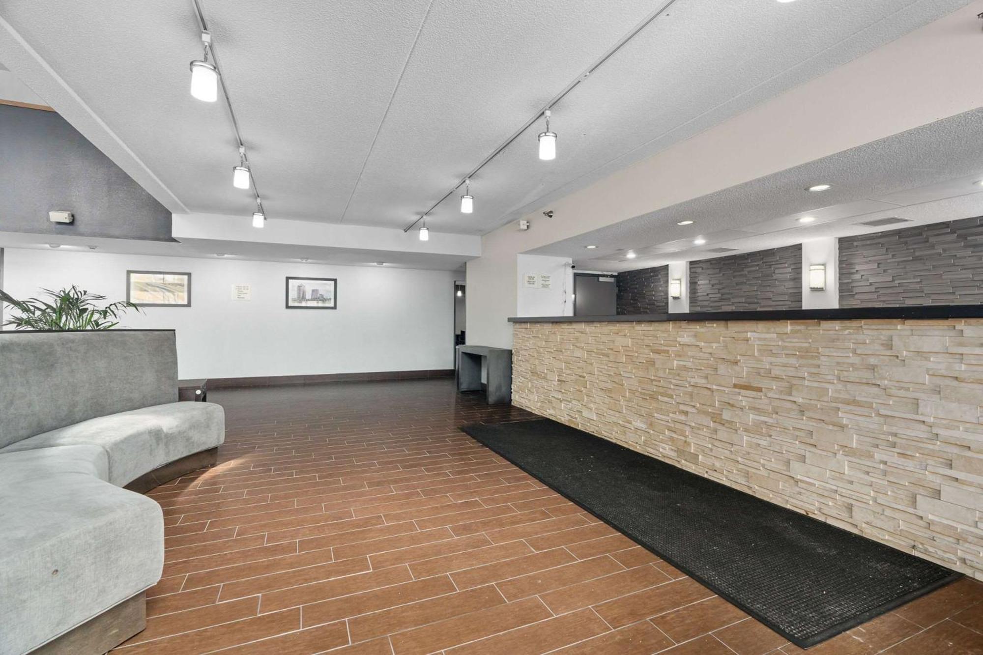 Hotel Quality & Mall Of America - Msp Airport 3*
